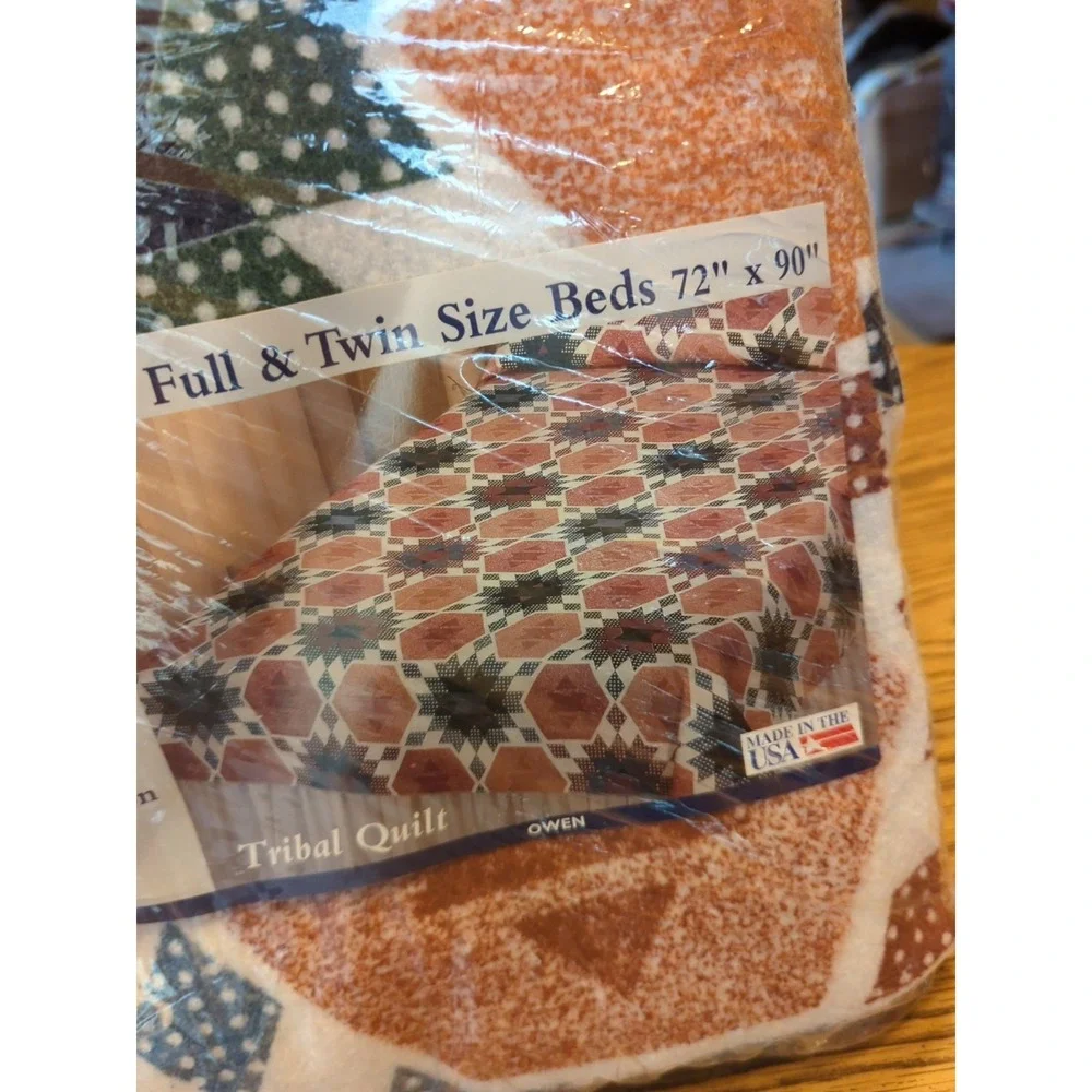 New Old Stock Vintage Fashion Print Blanket Tribal Quilt Full/Twin 72
